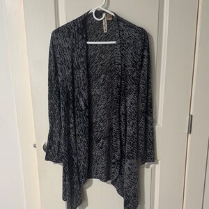 Eyeshadow Black and Gray Open Cardigan